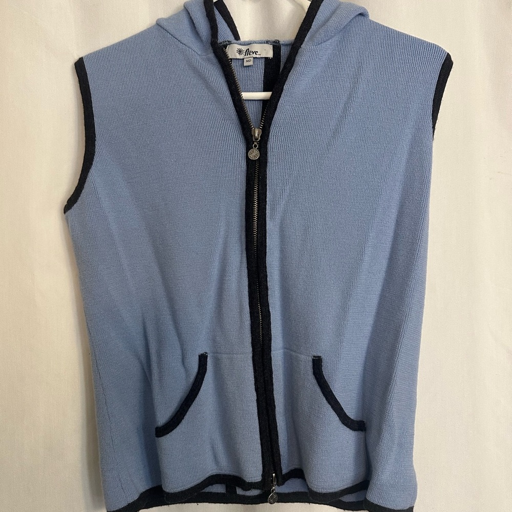 Neve ski sweater